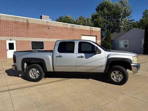 Used 2013 Chevrolet Silverado 1500 W/T RWD image 4
