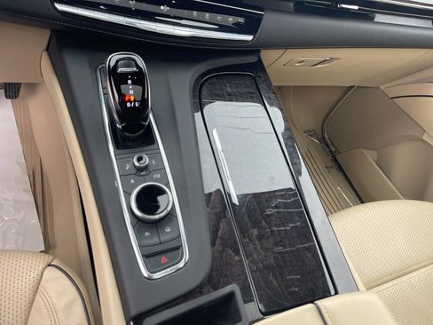 Used 2023 Cadillac Escalade Premium Luxury w/ LPO, Floor Liner Package AWD/4WD image 34