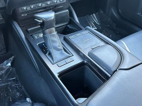 Used 2019 Lexus ES 300h w/ Luxury Package image 47