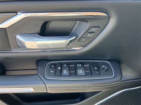 Used 2024 RAM 1500 Laramie image 22