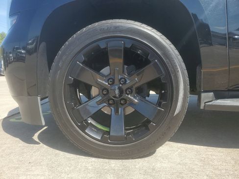 Used 2019 Chevrolet Tahoe LT image 7