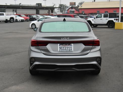 Used 2023 Kia Forte LXS image 7