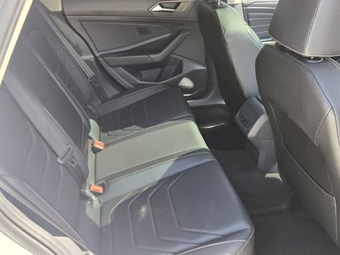 Certified 2023 Volkswagen Jetta SEL FWD image 16