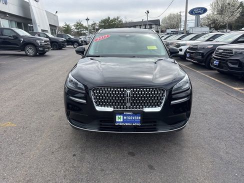 Used 2022 Lincoln Corsair AWD w/ Premium Package image 3