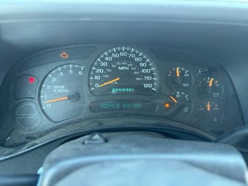 Used 2005 Chevrolet Tahoe LT w/ LT Preferred Equipment Group AWD/4WD image 20