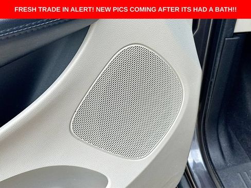 Used 2019 Dodge Grand Caravan SE w/ UConnect Hands-Free Group FWD image 19