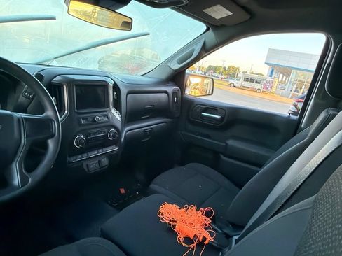 Used 2025 Chevrolet Silverado 1500 W/T w/ WT Value Package AWD/4WD image 6