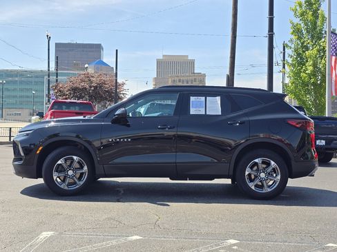 Used 2023 Chevrolet Blazer LT w/ Convenience Package FWD image 19