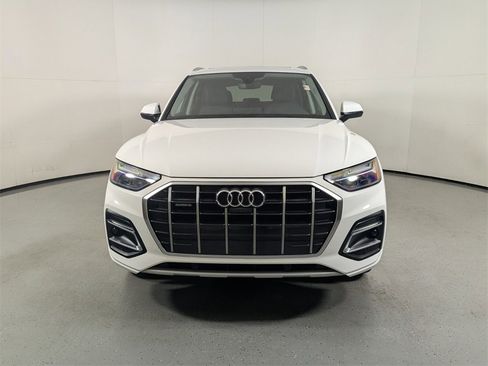 Used 2021 Audi Q5 2.0T Premium Plus w/ Premium Plus Package image 2