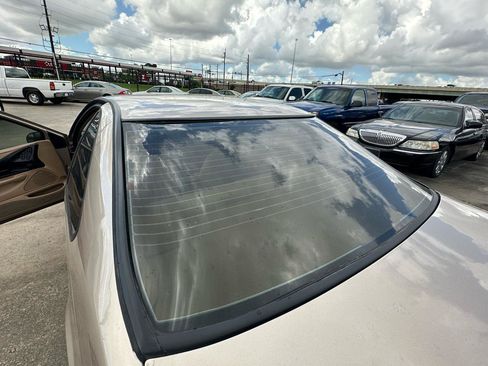 Used 1997 Ford Thunderbird LX RWD image 25