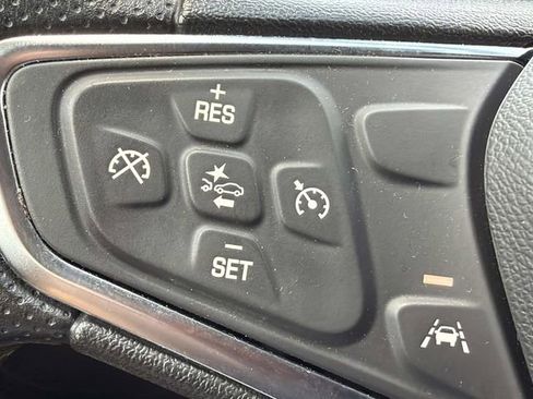 Used 2024 Chevrolet Malibu LT FWD image 21