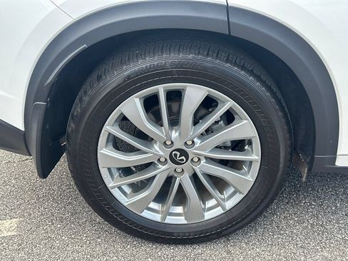 Used 2023 INFINITI QX50 Luxe FWD image 17