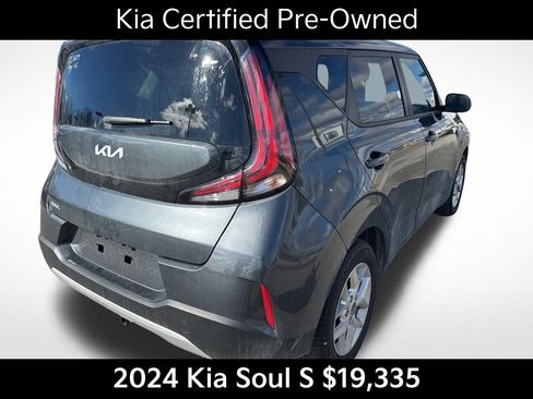 Certified 2024 Kia Soul S image 4