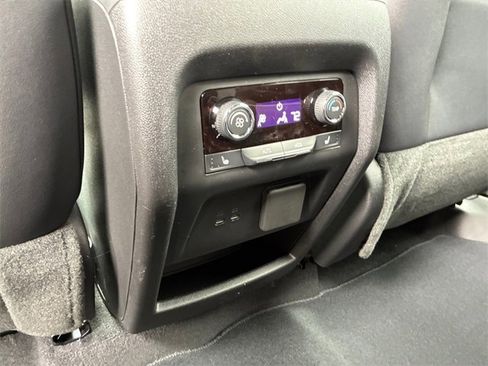 New 2026 Chevrolet Traverse High Country image 18