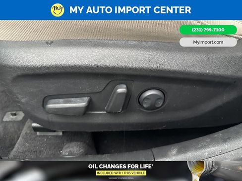 Used 2017 Hyundai Elantra Value Edition w/ Cargo Package FWD image 9