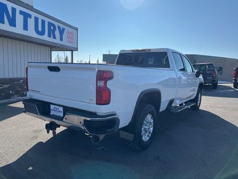 Used 2022 Chevrolet Silverado 3500 LT w/ Convenience Package AWD/4WD image 14