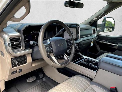 Used 2025 Ford F350 Platinum w/ Platinum Plus Package AWD/4WD image 13