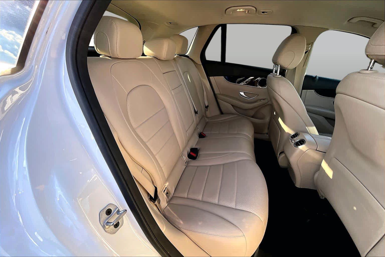 Used 2022 Mercedes-Benz GLC 300 image 20