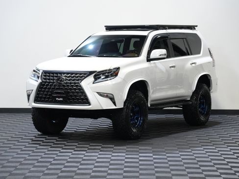 Used 2023 Lexus GX 460 Premium w/ Premium Package AWD/4WD image 3