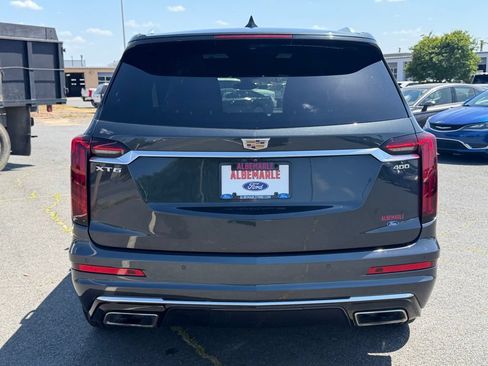 Used 2022 Cadillac XT6 Premium Luxury FWD image 4