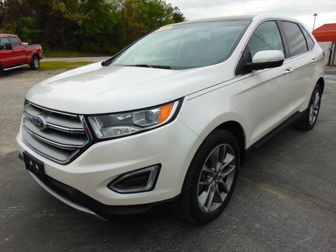 Used 2015 Ford Edge Titanium w/ Equipment Group 301A AWD/4WD image 4