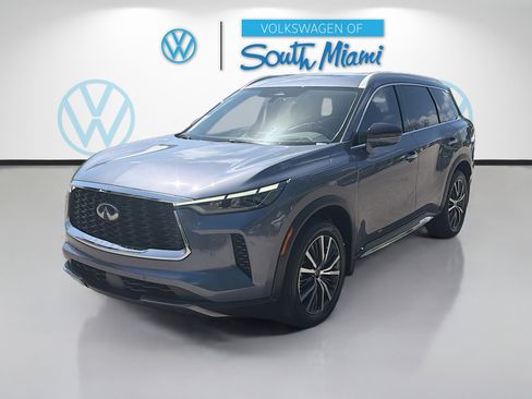 Used 2023 INFINITI QX60 Sensory w/ Vision Package image 3