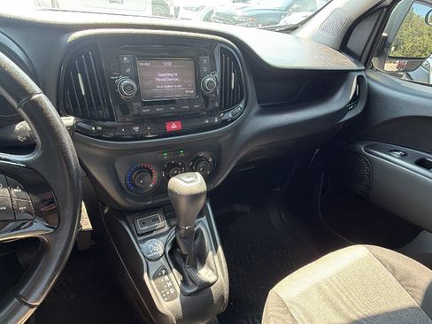 Used 2019 RAM ProMaster City Tradesman SLT FWD image 29