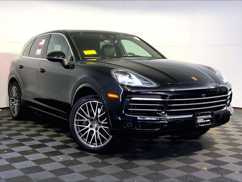 Certified 2022 Porsche Cayenne image 9