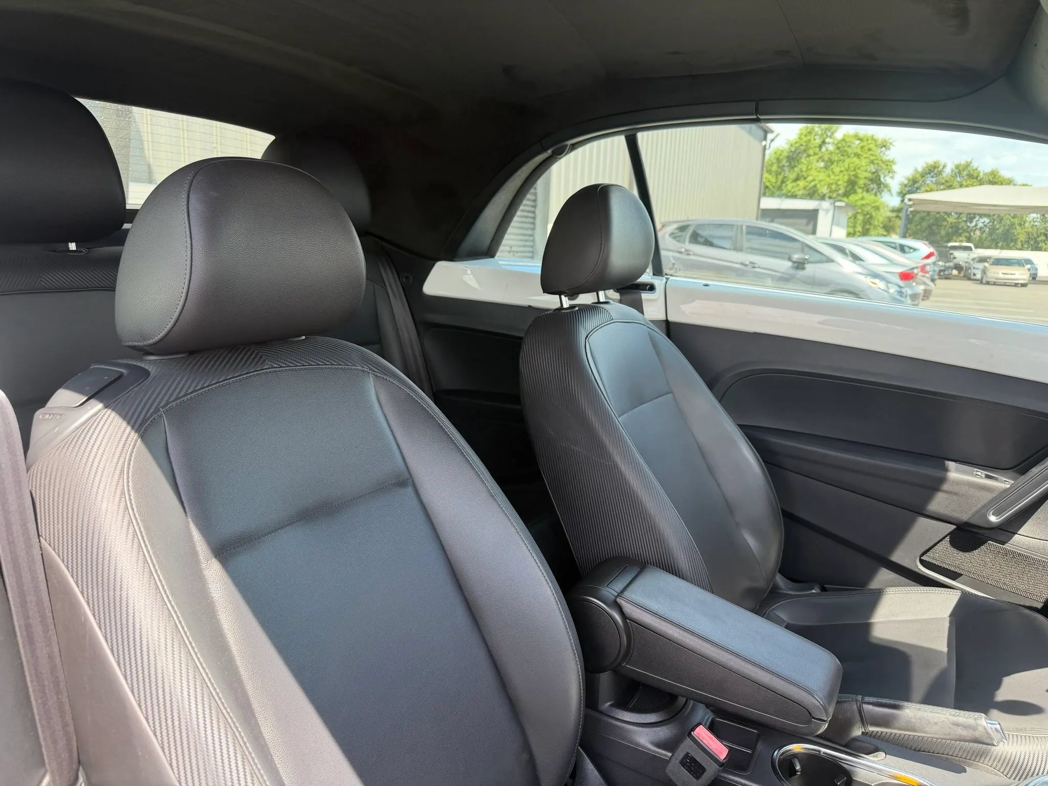 Used 2013 Volkswagen Beetle 2.5 FWD image 27
