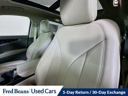 Certified 2023 Lincoln Nautilus Reserve w/ Luxury Package image 24