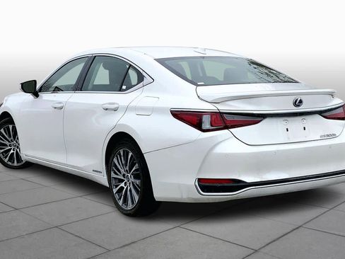 Used 2019 Lexus ES 300h w/ Premium Package image 12