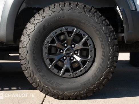 Used 2022 Ford F150 Raptor w/ Raptor 37 Performance Package image 10