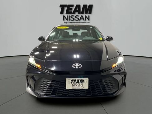 Used 2025 Toyota Camry SE w/ Convenience Package AWD/4WD image 2
