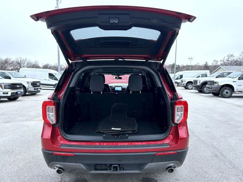 Used 2023 Ford Explorer XLT w/ Equipment Group 202A image 22