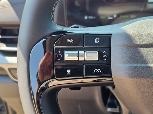 New 2027 Kia Carnival SX w/ Dark Edition Package FWD image 40