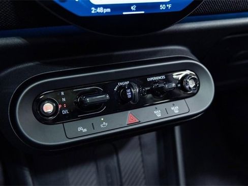 Certified 2025 MINI Cooper S image 19