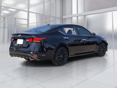 New 2025 Nissan Altima 2.5 SV w/ SV Special Edition Package image 5