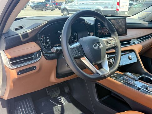 Used 2024 INFINITI QX60 Sensory w/ Vision Package AWD/4WD image 18