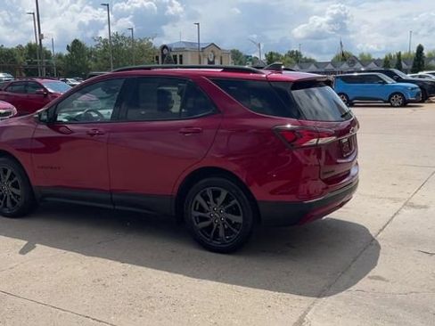 Used 2023 Chevrolet Equinox RS w/ RS Leather Package image 6