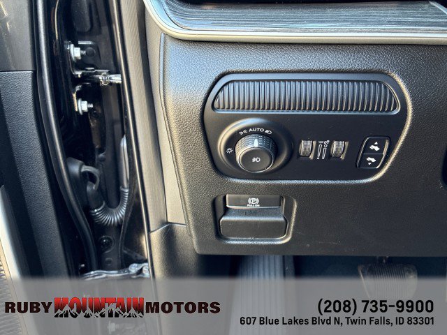 Used 2022 Jeep Wagoneer Series III w/ Convenience Group I AWD/4WD image 14