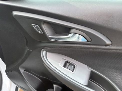 Used 2024 Chevrolet Malibu LT image 46