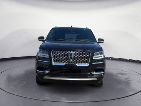 Used 2020 Lincoln Navigator Reserve AWD/4WD image 2