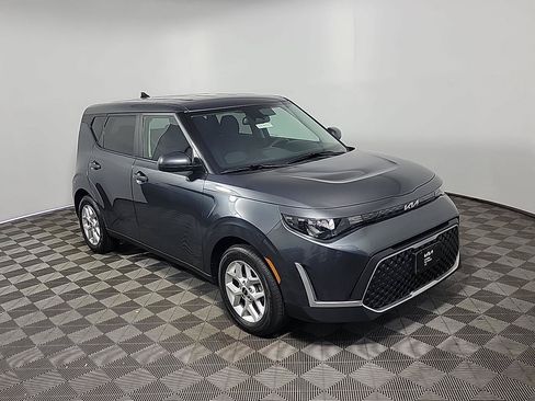 Certified 2024 Kia Soul S FWD image 2