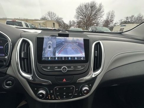 Used 2021 Chevrolet Equinox Premier image 28