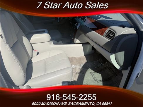 Used 2012 Chevrolet Tahoe LT w/ Luxury Package image 13