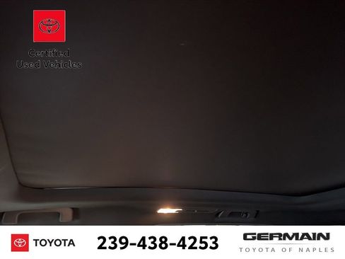 Used 2021 Toyota Highlander Platinum image 19