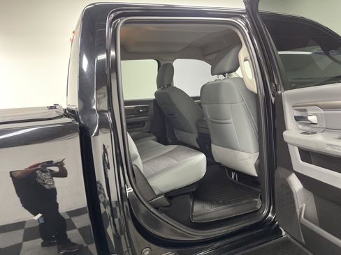 Used 2019 RAM 1500 Big Horn image 19