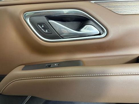 Used 2023 Chevrolet Suburban High Country w/ Premium Package 2 RWD image 37