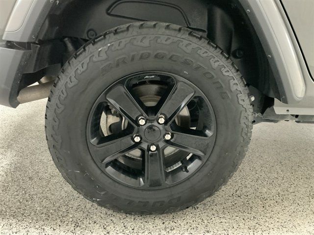 Used 2023 Jeep Wrangler Unlimited Sahara AWD/4WD image 13