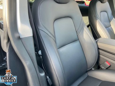 Used 2024 Tesla Model Y Long Range AWD/4WD image 72